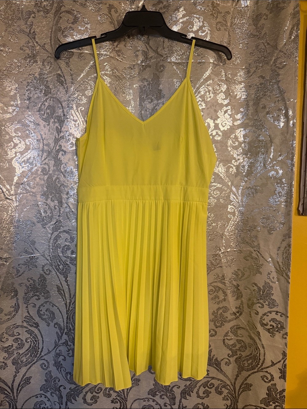 SHEIN Bright Lime Green Pleated Spaghetti Strap Mini Dress